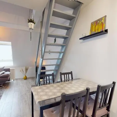 Urgemutliche Maisonnette Mit Klimaanlage Im Schlafbereich * ビーレフェルト