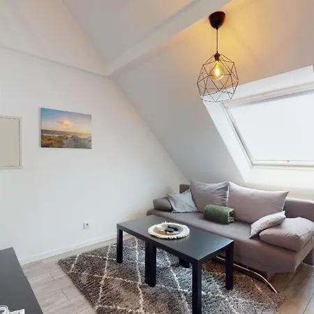 Urgemutliche Maisonnette Mit Klimaanlage Im Schlafbereich アパート