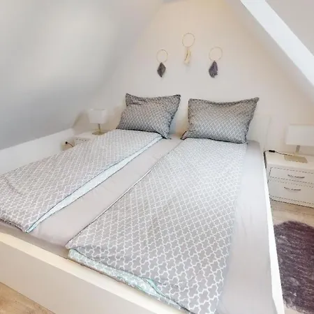 Appartement Urgemutliche Maisonnette Mit Klimaanlage Im Schlafbereich Bielefeld